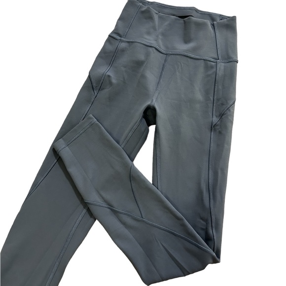 Lulu Lemon Pants - Picture 3 of 4